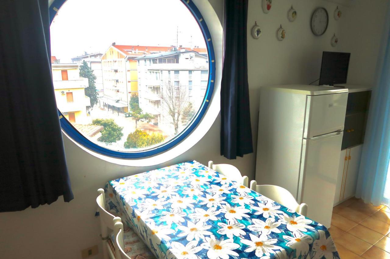 Grazioso Appartamento N 47 A 100Mt Dal Mare Bibione Bagian luar foto